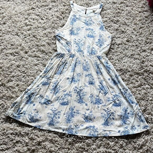 Disney Cinderella Juniors Size M Butterfly Print Sleeveless Dress - Picture 1 of 13
